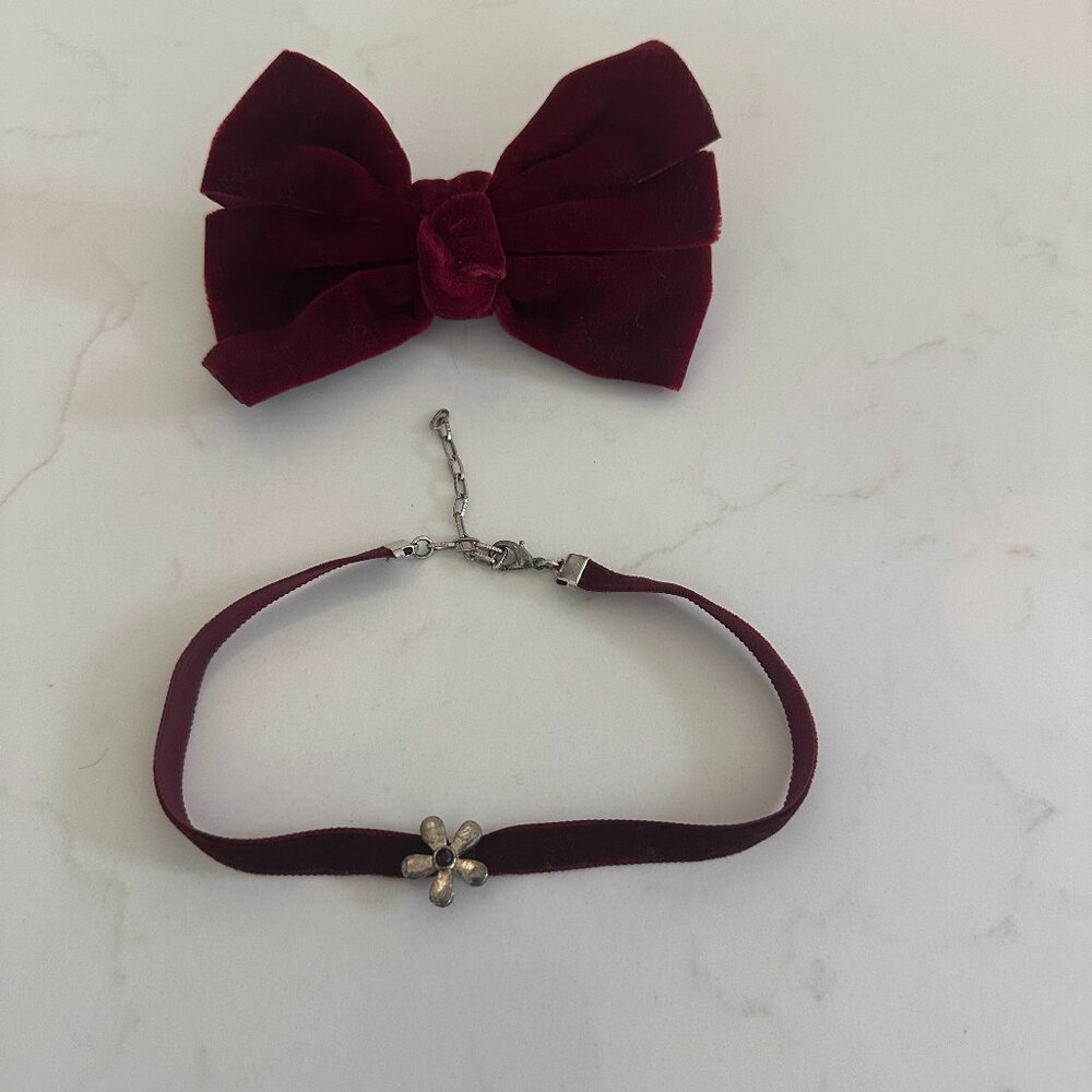2 for $10 🎁 Vintage Burgundy Velvet Hair Bow and Choker